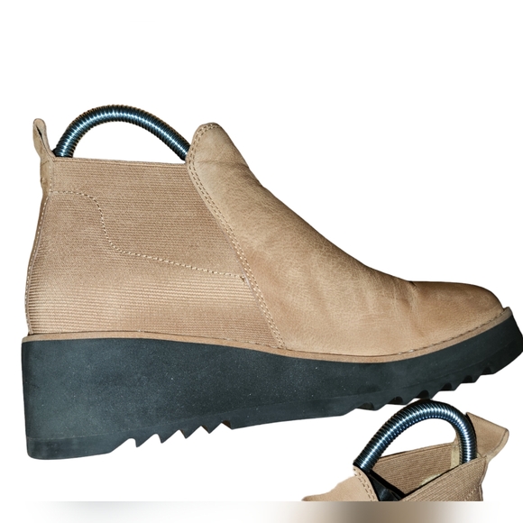 Eileen Fisher Chelsea Booties Size 6.5 - Picture 3 of 12